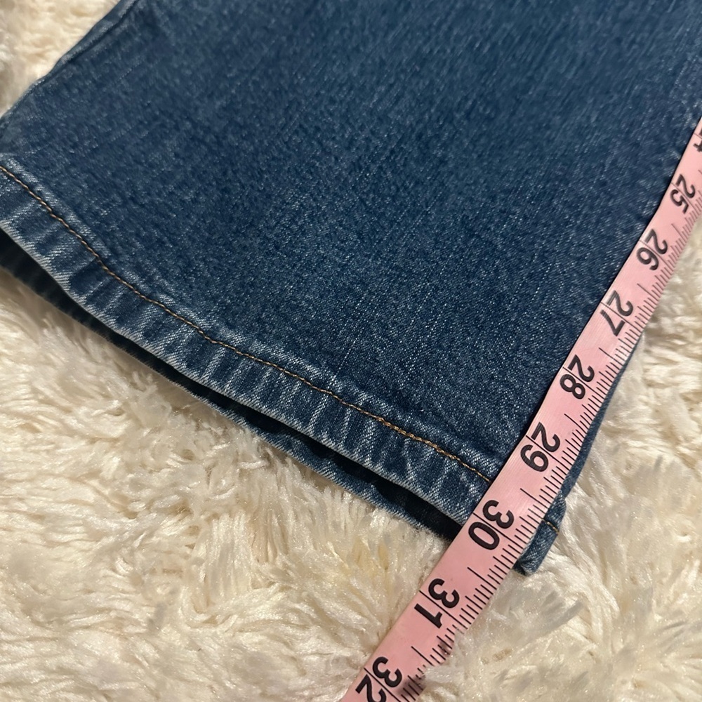 Levi Strauss 550’s Women’s Size 16 M Relaxed Boot Cut Denim Blue Jeans EUC - Picture 4 of 8